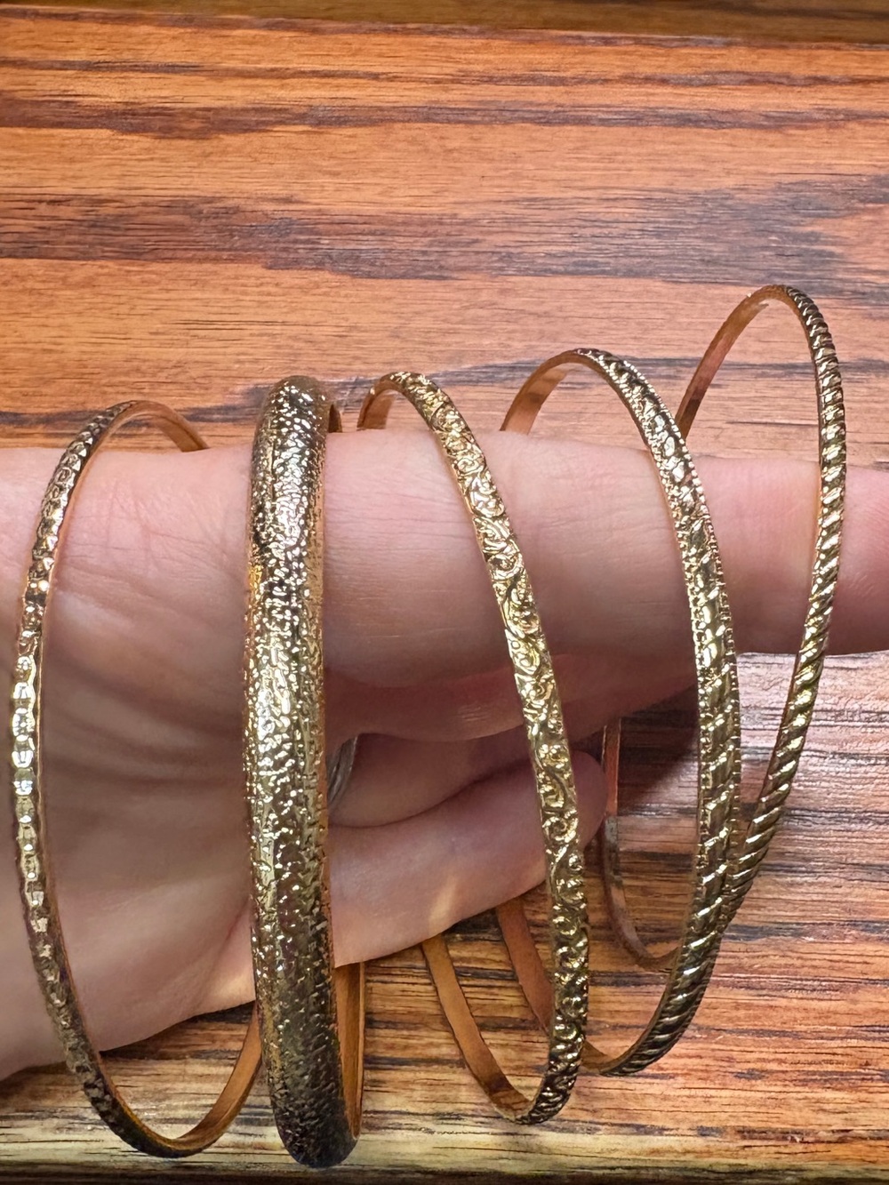 Gold Tone Base Metal Women’s Bangle Bracelet Set